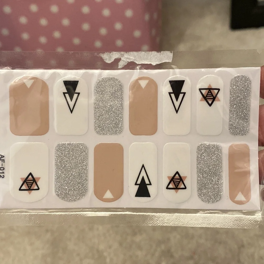 NWT Blush, Silver, Black Nail Wraps - Picture 2 of 2
